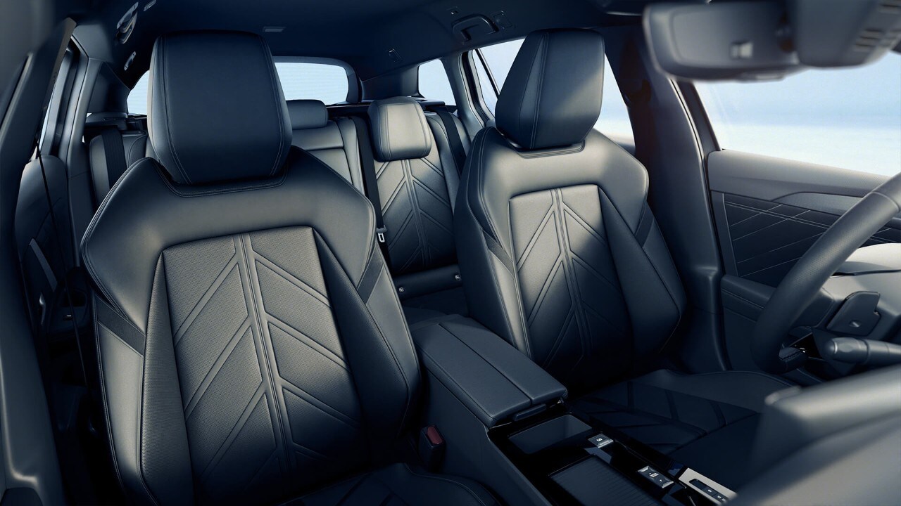 Vista frontal de los asientos de un Opel Astra Sports Tourer